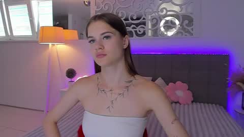Snapshot of luisaclover chatting on July 12, 2026, 12:29 pm LuisaClover online show from July 12, 2026, 12:29 pm