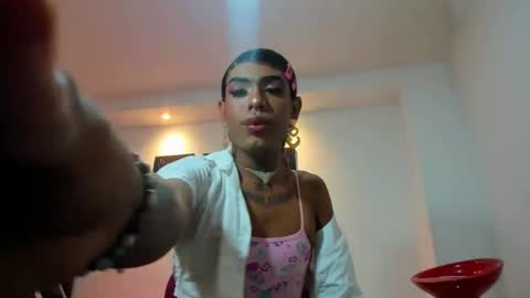 luisadickkhard online show from February 4, 2025, 4:15 am