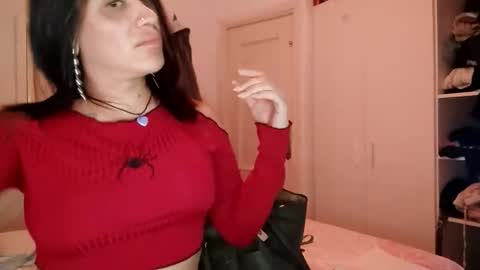 Luisa Monsters online show from September 27, 2025, 7:52 pm