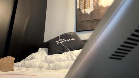 Luisa Monsters online show from October 25, 2025, 2:13 pm