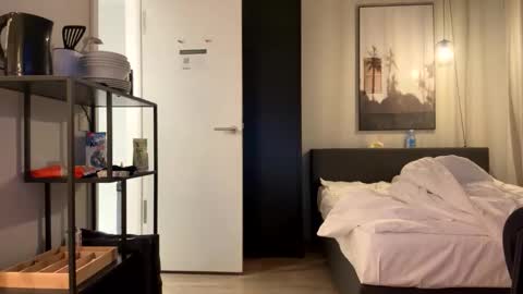 Luisa Monsters online show from October 26, 2025, 3:07 pm