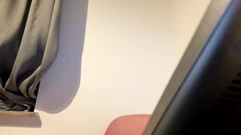 Luisa Monsters online show from October 29, 2025, 9:38 pm