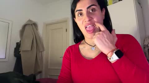 Luisa Monsters online show from November 21, 2025, 5:55 pm