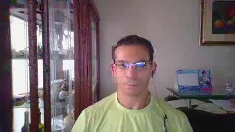 Snapshot of luiselamante chatting on March 3, 2026, 9:21 pm Luis online show from March 3, 2026, 9:21 pm