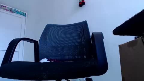 luisfernando01 online show from February 22, 2025, 7:03 pm