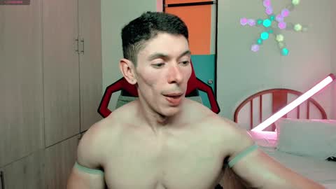 Snapshot of luisfernikesportboy chatting on January 20, 2025, 8:50 pm Luis Fer PVT IS OPEN online show from January 20, 2025, 8:50 pm