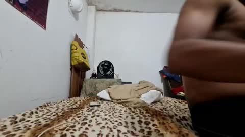 Snapshot of luisjosevarg chatting on November 14, 2025, 1:37 am Jose online show from November 14, 2025, 1:37 am