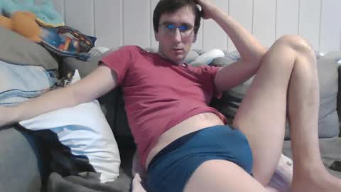 Snapshot of luismcawesome chatting on January 29, 2025, 9:33 am Luis online show from January 29, 2025, 9:33 am