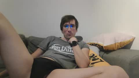 Luis online show from December 3, 2025, 10:19 pm