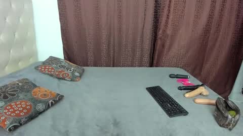 Snapshot of luissa_s1 chatting on February 7, 2026, 10:41 am Luissa online show from February 7, 2026, 10:41 am