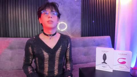 luixdust1 online show from November 4, 2025, 5:28 am