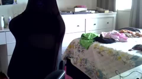 luizacandy online show from March 17, 2026, 2:42 pm