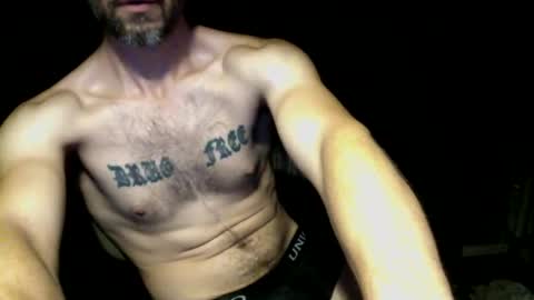 Lu online show from April 18, 2026, 10:54 pm
