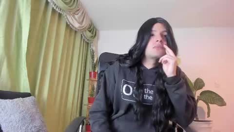 Luka Castillo online show from June 30, 2026, 4:13 am
