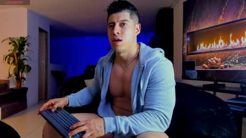 Snapshot of lukas_green1 chatting on May 9, 2026, 4:28 am Lukas Green online show from May 9, 2026, 4:28 am