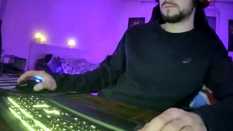 Snapshot of lukasschoetz chatting on March 19, 2026, 9:19 pm lukasschoetz online show from March 19, 2026, 9:19 pm