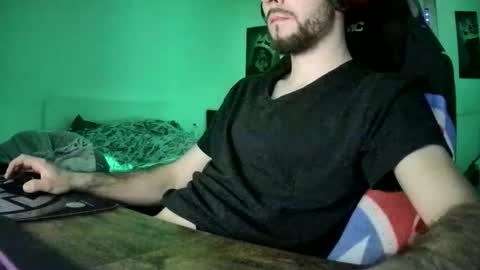 Snapshot of lukasschoetz chatting on April 4, 2026, 5:32 pm lukasschoetz online show from April 4, 2026, 5:32 pm