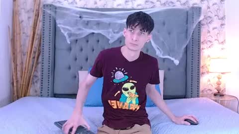 Snapshot of luke_carter chatting on October 13, 2025, 1:11 pm luke_carter online show from October 13, 2025, 1:11 pm