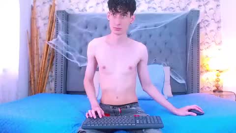 Snapshot of luke_carter chatting on October 22, 2025, 1:22 pm luke_carter online show from October 22, 2025, 1:22 pm