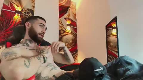 LUKE online show from October 8, 2025, 1:42 pm