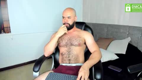 luke diaz7 online show from November 3, 2025, 8:43 pm