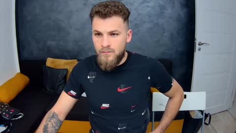 Snapshot of luke_eddison chatting on January 25, 2025, 7:49 pm Luke online show from January 25, 2025, 7:49 pm