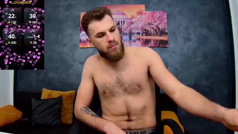 Snapshot of luke_eddison chatting on February 14, 2025, 7:59 am Luke online show from February 14, 2025, 7:59 am