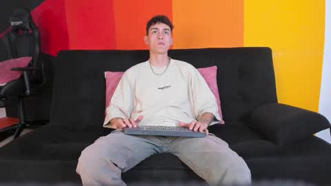 Snapshot of luke_savagge chatting on October 15, 2025, 8:53 pm Luke online show from October 15, 2025, 8:53 pm