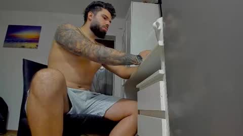 Snapshot of lukedenver chatting on October 18, 2025, 6:48 am Luke online show from October 18, 2025, 6:48 am