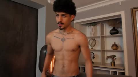 Snapshot of lukeetaylor_ chatting on October 28, 2025, 11:25 am Luke Taylor online show from October 28, 2025, 11:25 am