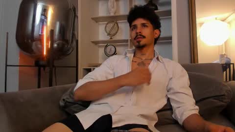 Snapshot of lukeetaylor_ chatting on October 31, 2025, 10:49 am Luke Taylor online show from October 31, 2025, 10:49 am