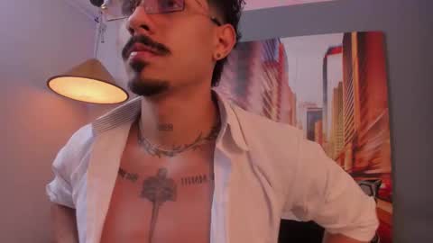 Snapshot of lukeetaylor_ chatting on December 14, 2025, 10:42 am Luke Taylor online show from December 14, 2025, 10:42 am