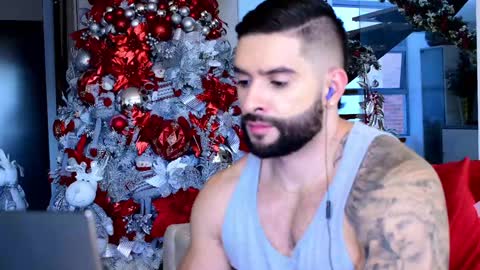 Snapshot of lukhass chatting on December 8, 2024, 10:47 pm Lukhas f4f online show from December 8, 2024, 10:47 pm