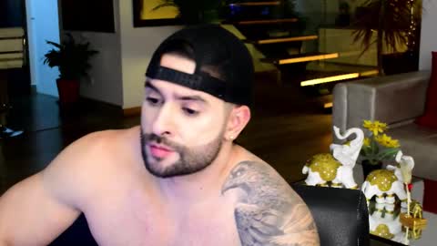 Lukhas f4f online show from February 2, 2026, 11:36 pm