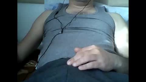 Snapshot of lukixxxx chatting on February 15, 2026, 1:31 pm lukixxxx online show from February 15, 2026, 1:31 pm