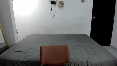 luky_bloo online show from June 30, 2026, 12:39 pm
