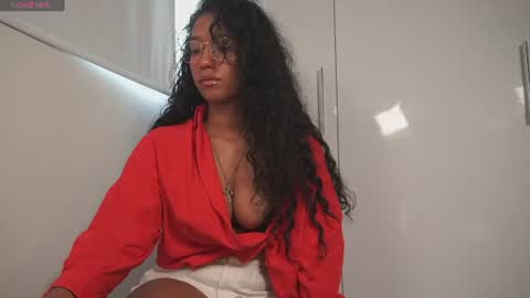 Snapshot of lulitauwu chatting on July 6, 2026, 9:17 pm lulitauwu online show from July 6, 2026, 9:17 pm