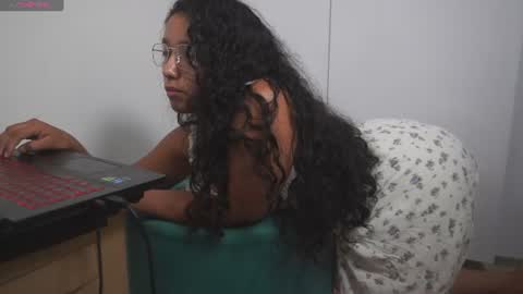 Snapshot of lulitauwu chatting on July 23, 2026, 1:30 am lulitauwu online show from July 23, 2026, 1:30 am