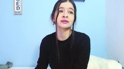 lulu_cm online show from October 16, 2025, 10:33 pm