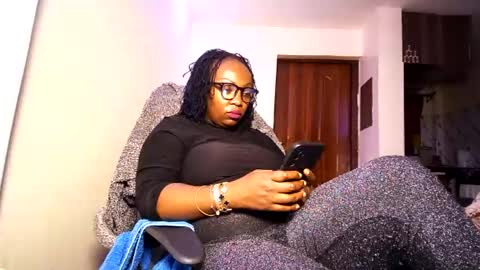lulu_sparks1 online show from June 23, 2026, 1:36 am