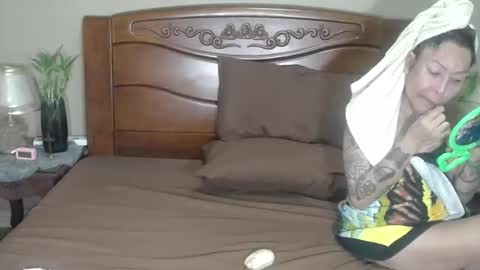 lulu_wild online show from March 26, 2026, 10:10 am