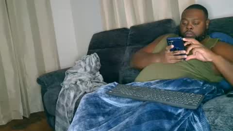 Snapshot of luluncoco chatting on October 8, 2025, 11:57 pm luluncoco online show from October 8, 2025, 11:57 pm