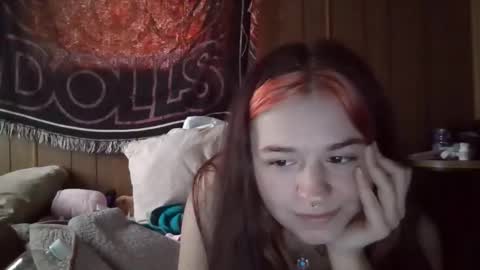 Snapshot of lulupixxx chatting on January 31, 2025, 7:18 pm Connie online show from January 31, 2025, 7:18 pm