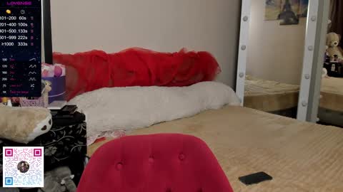 luluu_l online show from December 6, 2024, 12:45 am