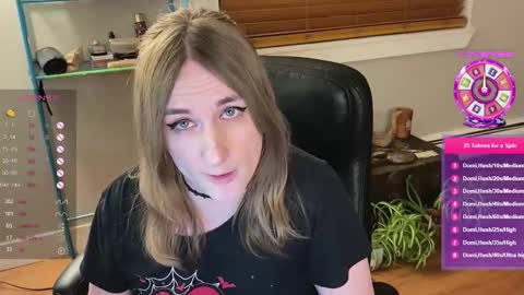 Snapshot of luluv chatting on January 15, 2025, 4:25 am Lulu online show from January 15, 2025, 4:25 am