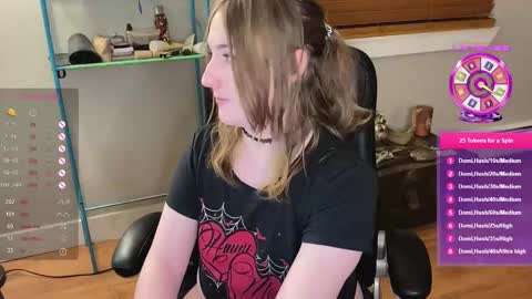 Snapshot of luluv chatting on March 3, 2025, 1:53 am Lulu online show from March 3, 2025, 1:53 am