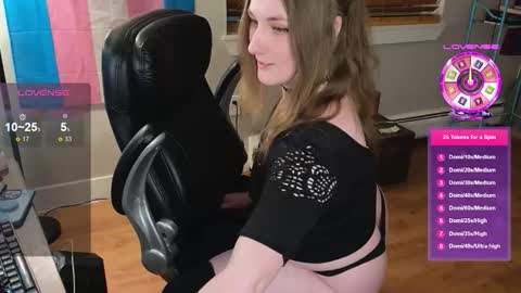 Snapshot of luluv chatting on October 26, 2025, 5:02 am Lulu online show from October 26, 2025, 5:02 am