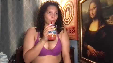 Snapshot of luluvalenttine chatting on June 3, 2026, 10:59 pm LuLu Valenttine Hot Sexy HawaiianCape Verde online show from June 3, 2026, 10:59 pm
