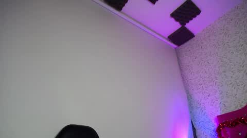 Snapshot of luly_blue chatting on September 13, 2025, 4:56 am Luly online show from September 13, 2025, 4:56 am