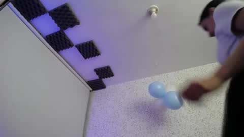 Snapshot of luly_blue chatting on October 11, 2025, 4:12 am Luly online show from October 11, 2025, 4:12 am